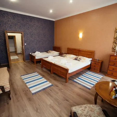 Hotel Bristol - Historic Elegance